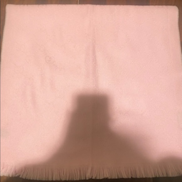 ❌SOLD❌Authentic Gucci Wool Scarf - Picture 5 of 5